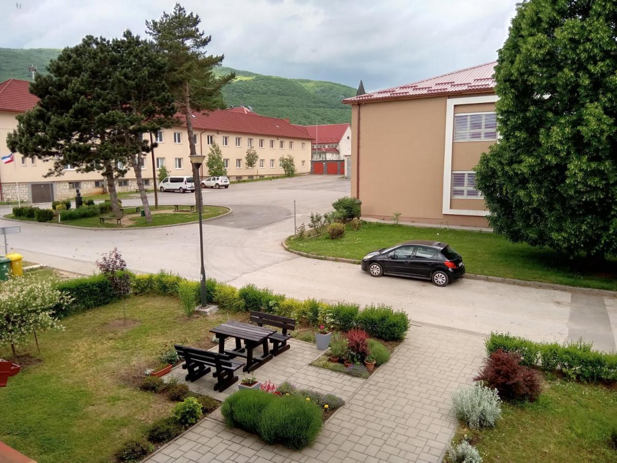 Ferienwohnung Apartman Tomic Korenica Exterior foto